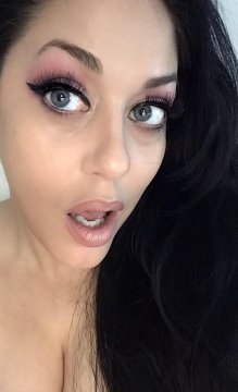 underthemistletoe de Vaucluse, France